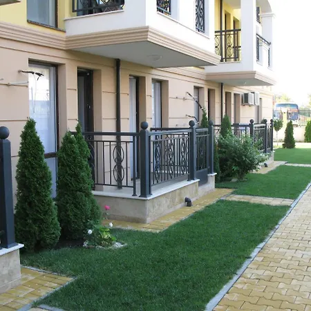 Морски Бряг Aparthotel