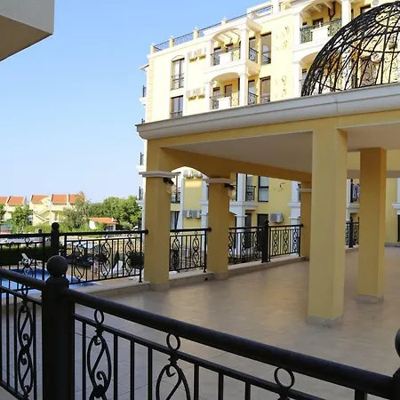 Aparthotel Морски Бряг