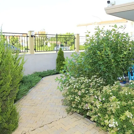 Aparthotel Морски Бряг 4*